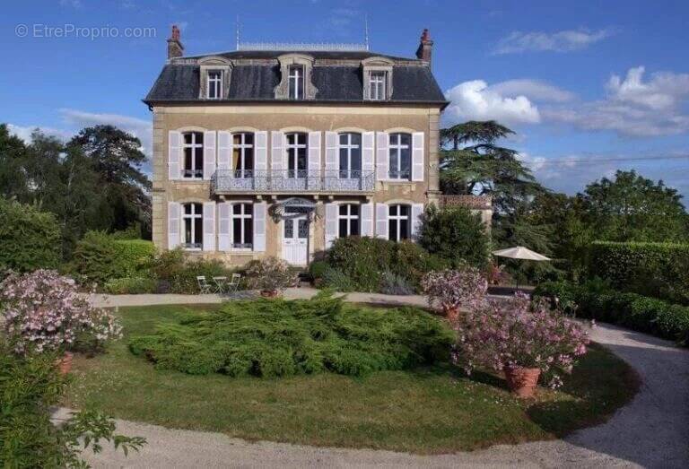 Maison à SAINT-REVERIEN