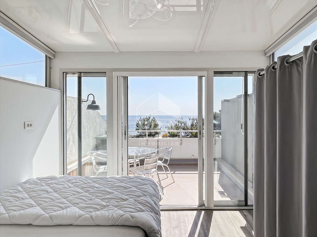 Appartement à CARRY-LE-ROUET