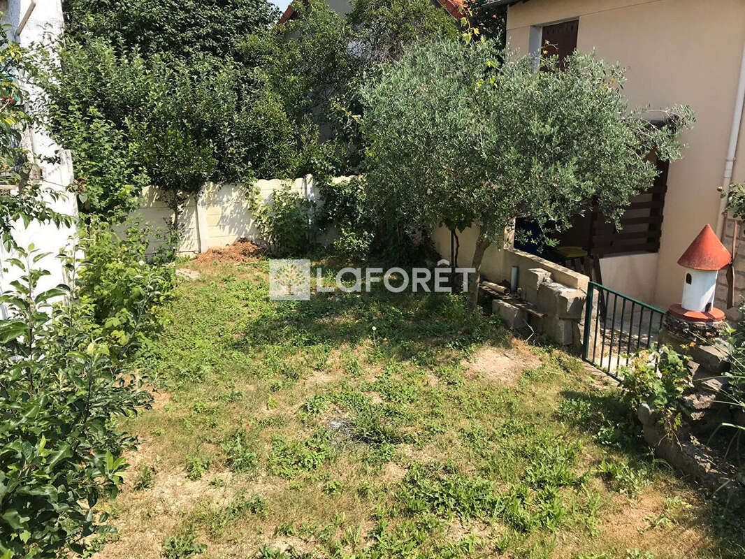 Maison à GOUSSAINVILLE