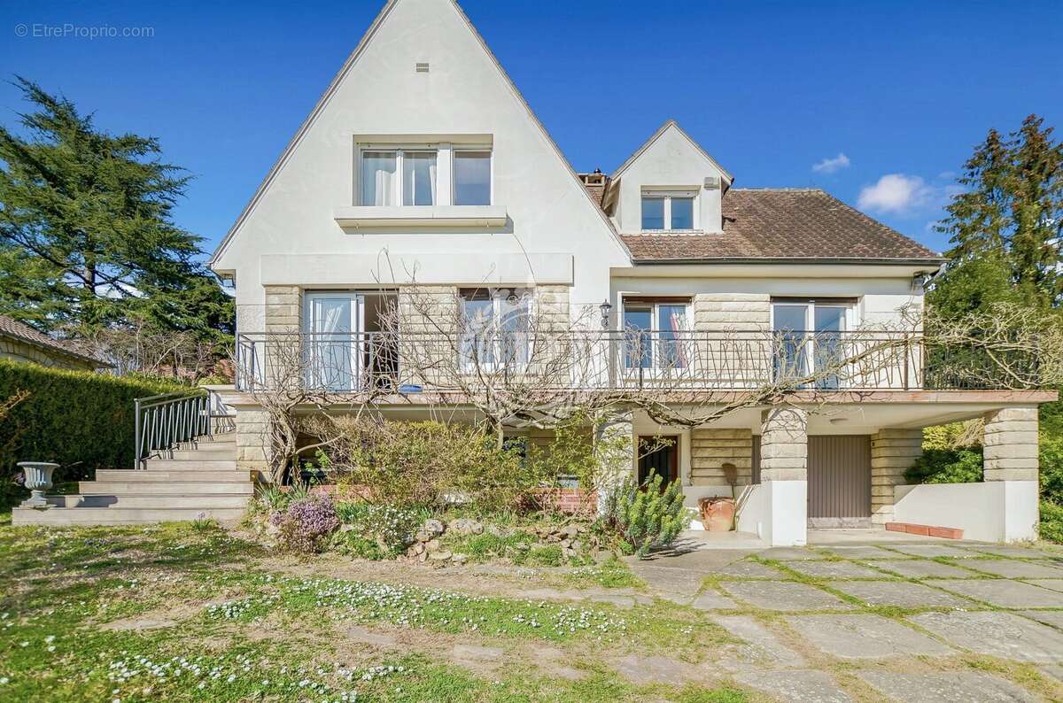 Maison à SAINT-LEU-LA-FORET