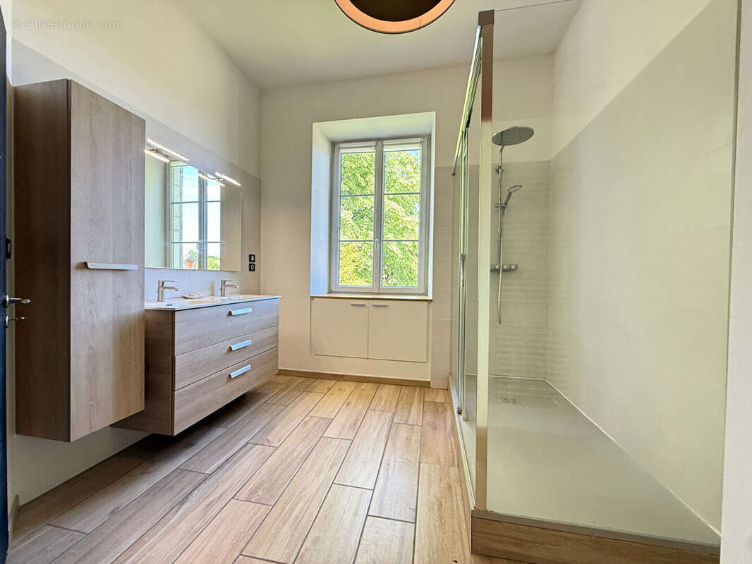 Appartement-maison Chilly-le-Vignoble / 5 pièce(s) / 2 chambres / 152 m² - photo 12