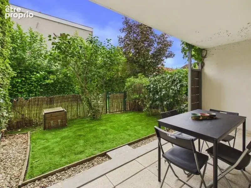 Appartement à VAULX-EN-VELIN