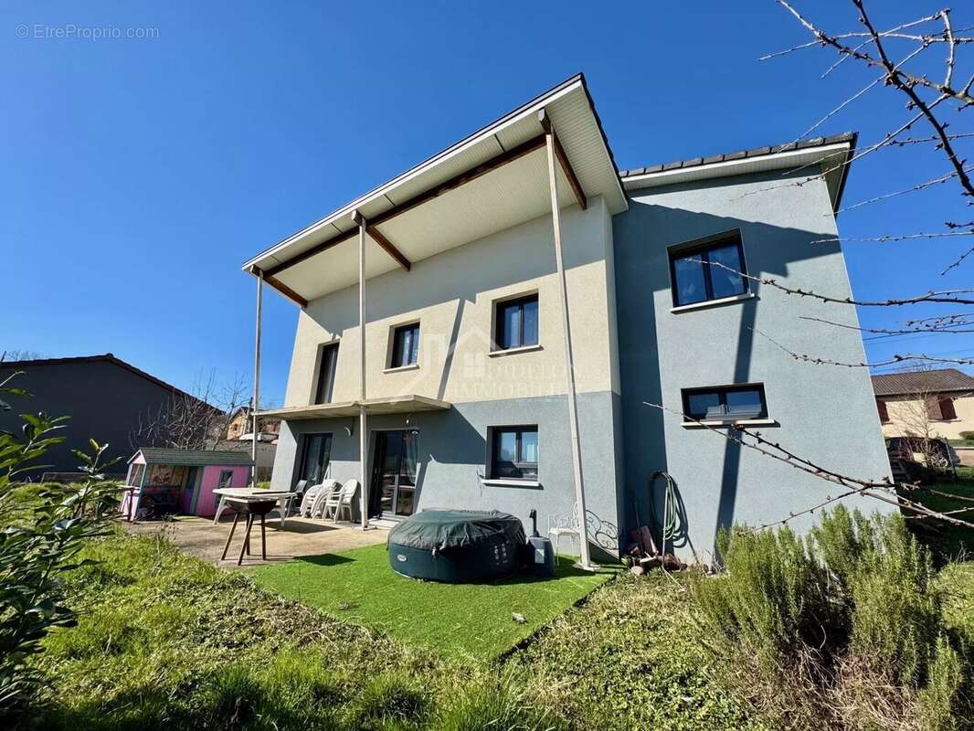 Maison à JEZAINVILLE