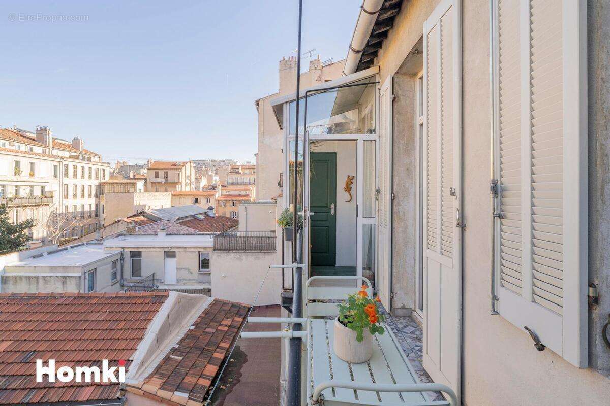 Appartement à MARSEILLE-6E