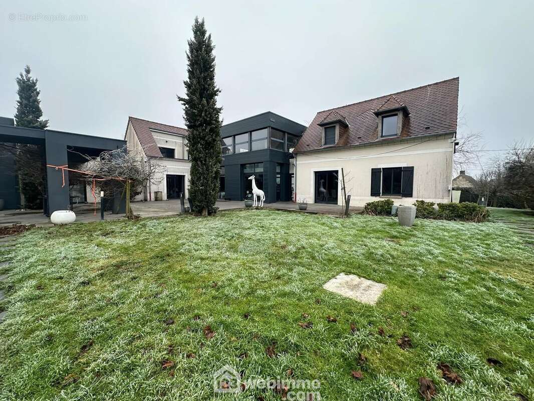 Vous apprécierez les commodités de plain pied - Maison à CERNY-LES-BUCY
