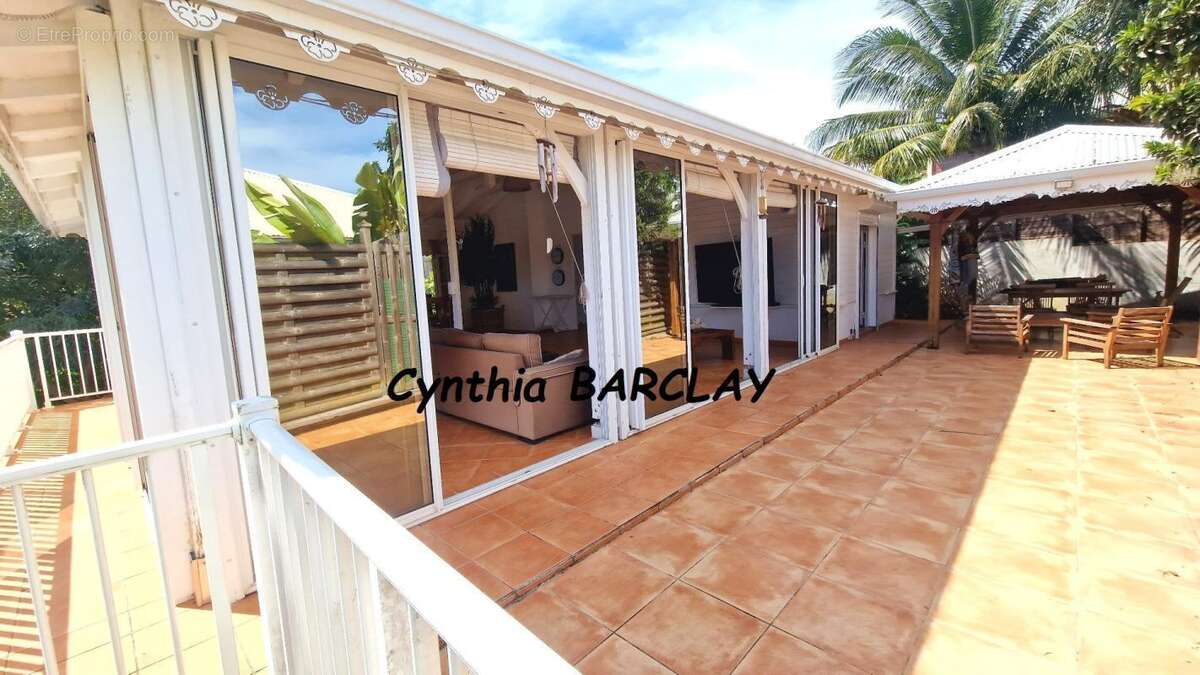 Maison à LES TROIS-ILETS