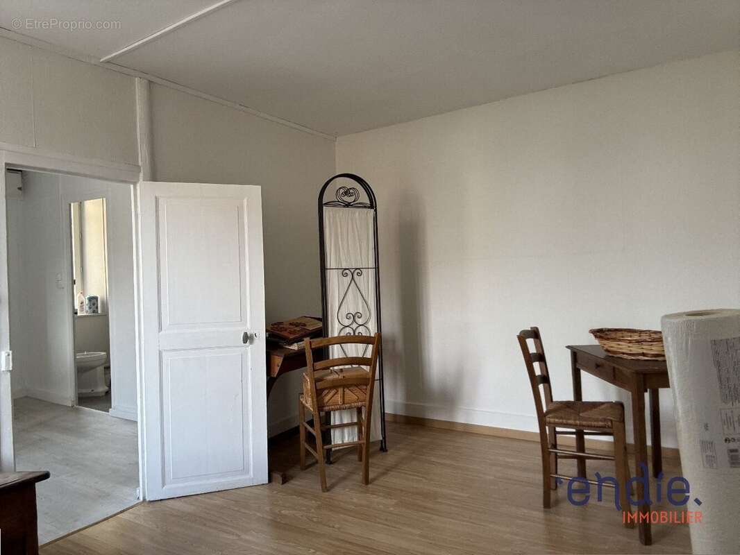 Maison à JOUET-SUR-L&#039;AUBOIS