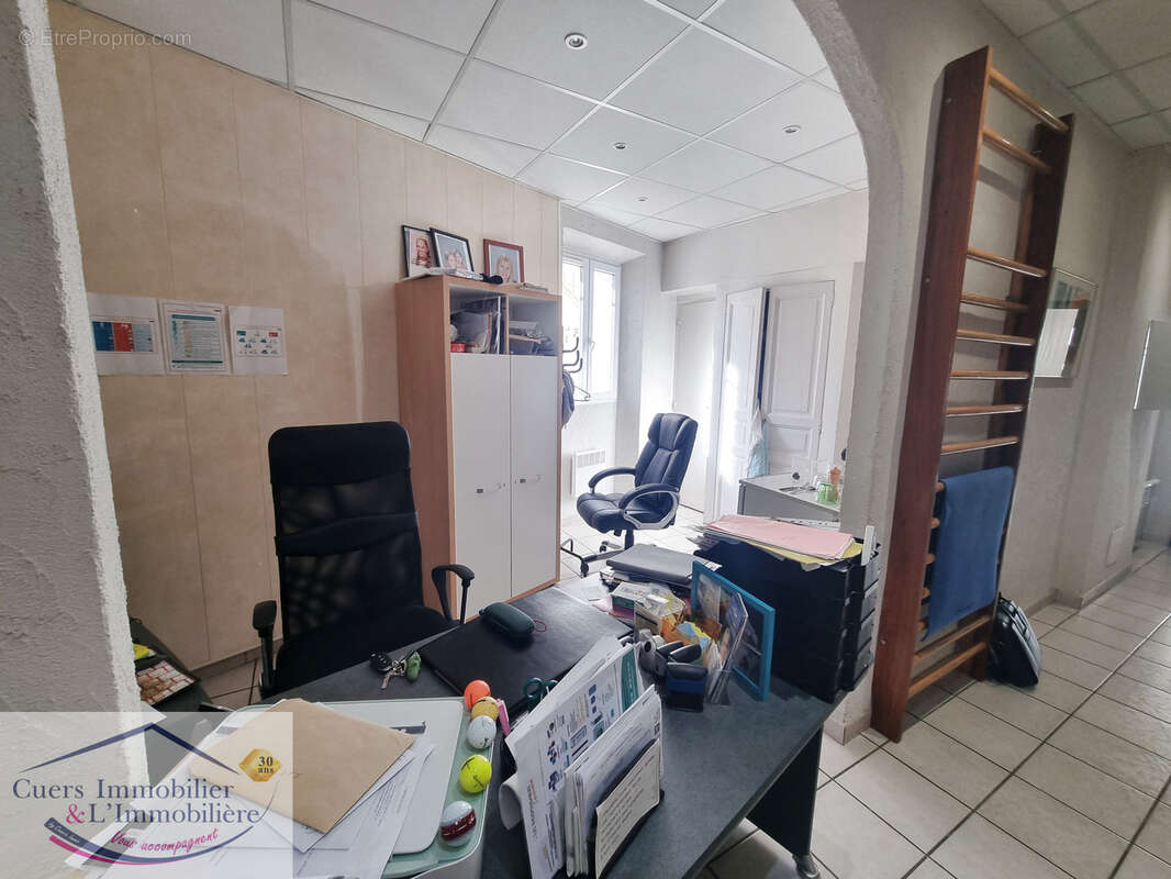 Commerce à SOLLIES-PONT