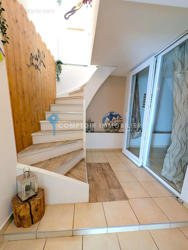 Maison à LANDOS