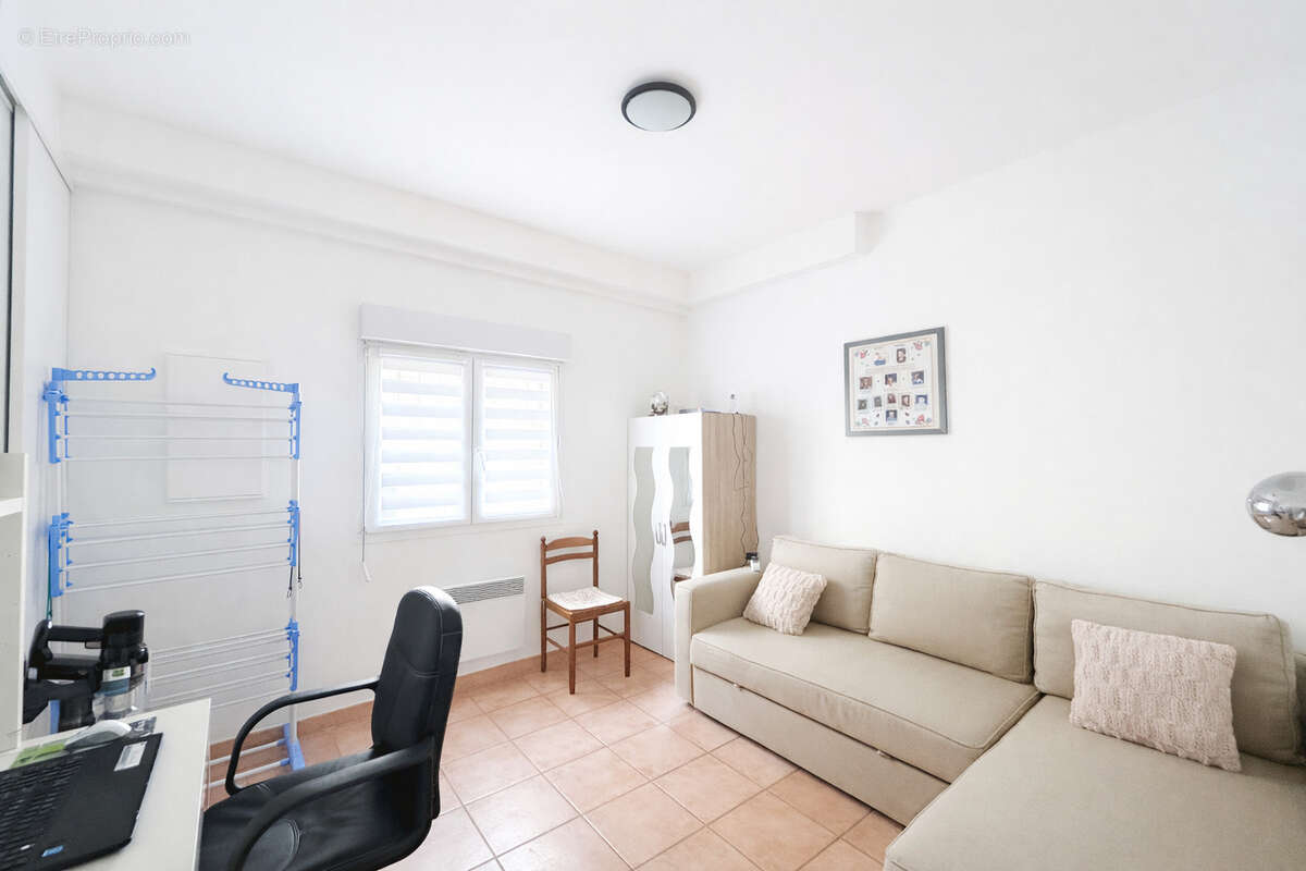 Appartement à LEZIGNAN-CORBIERES