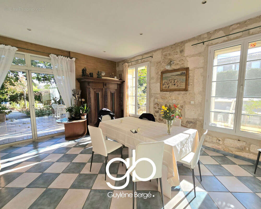 Maison à LANSARGUES