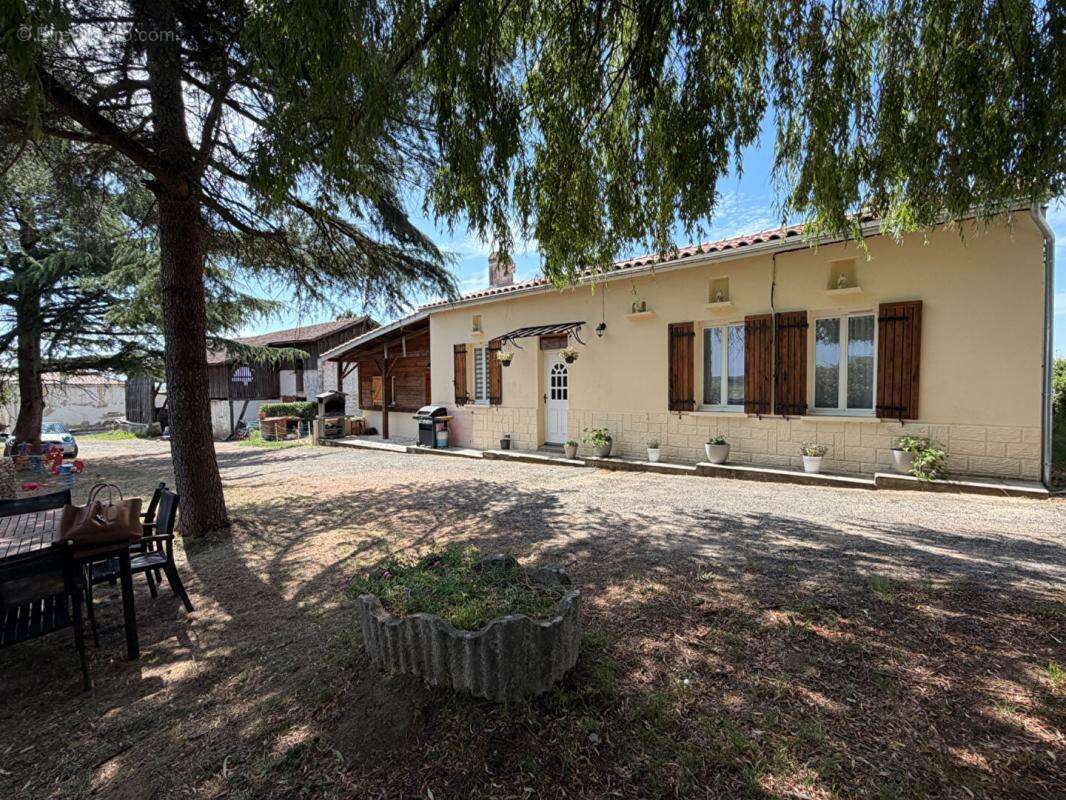 Maison 4 pièce(s) 114 m2 sur 2075m² - photo 9