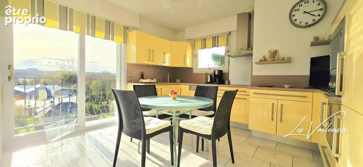 Maison 8 pièces 185 m² à vendre à Martin-Eglise (76370) - photo 6