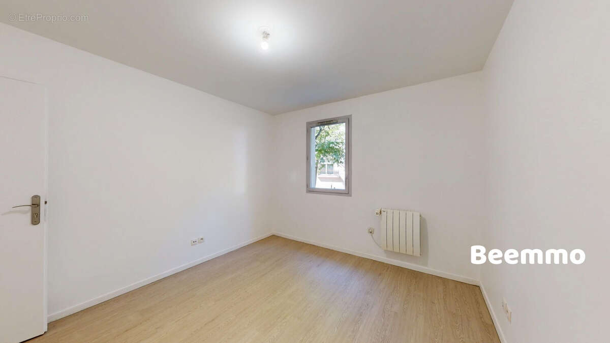 Appartement 68 m² à Saint-Denis  - photo 7