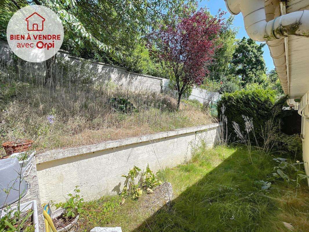 Maison à MEZY-SUR-SEINE