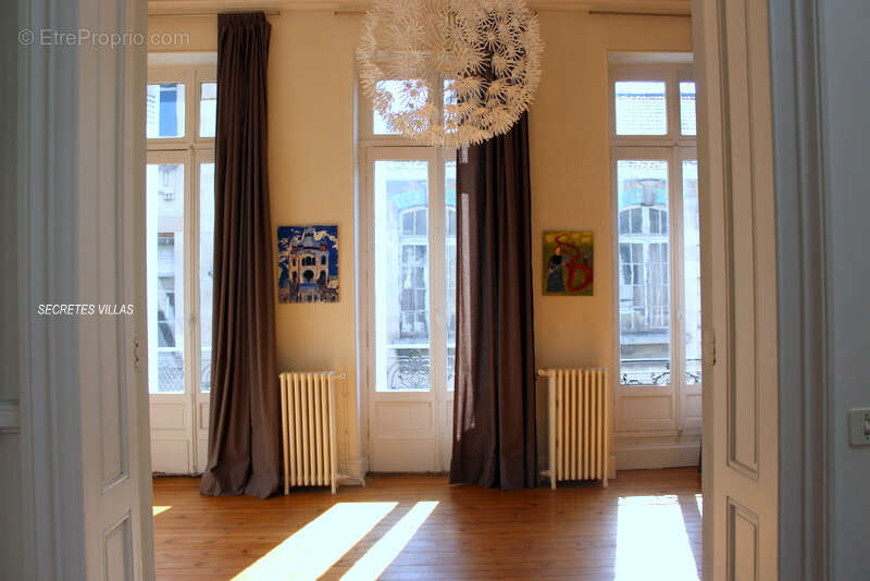 Appartement à BORDEAUX