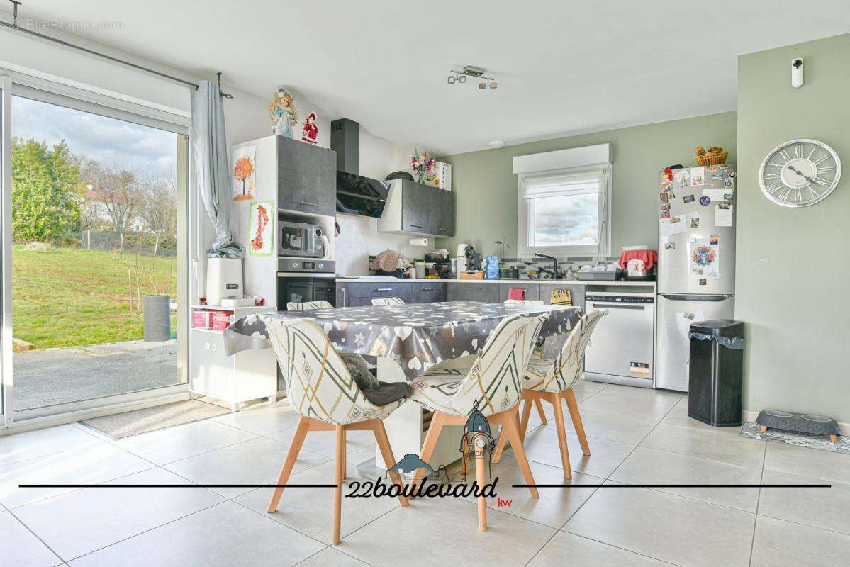 Maison à SAINT-PRIEST-TAURION