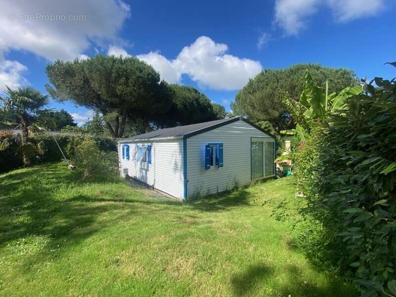 Maison à SAINT-CYR-EN-TALMONDAIS
