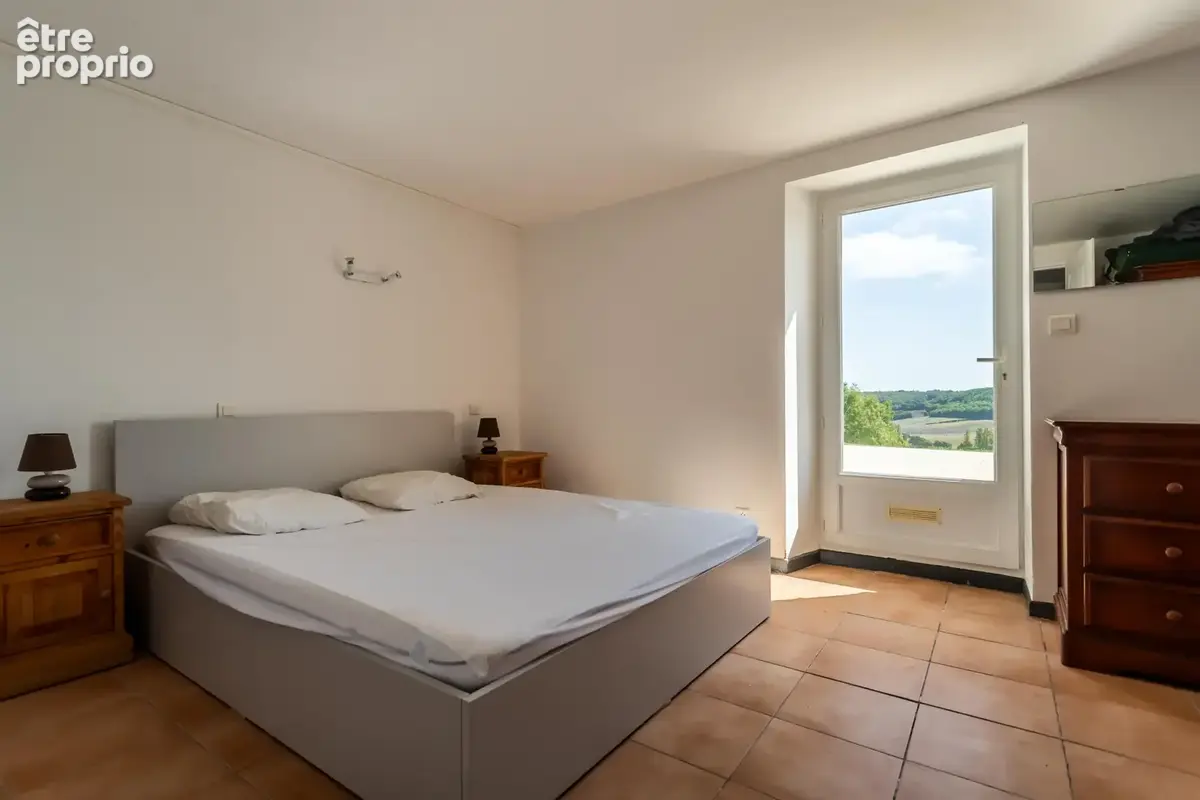 Maison de campagne avec piscine et dépendances - photo 14