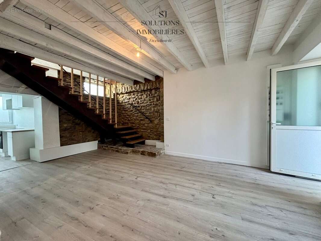 Maison à ECHALAS
