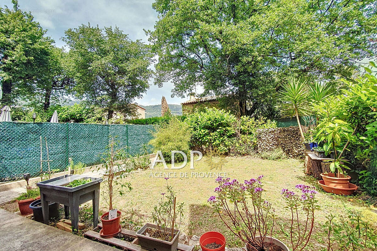 Appartement à PEYMEINADE