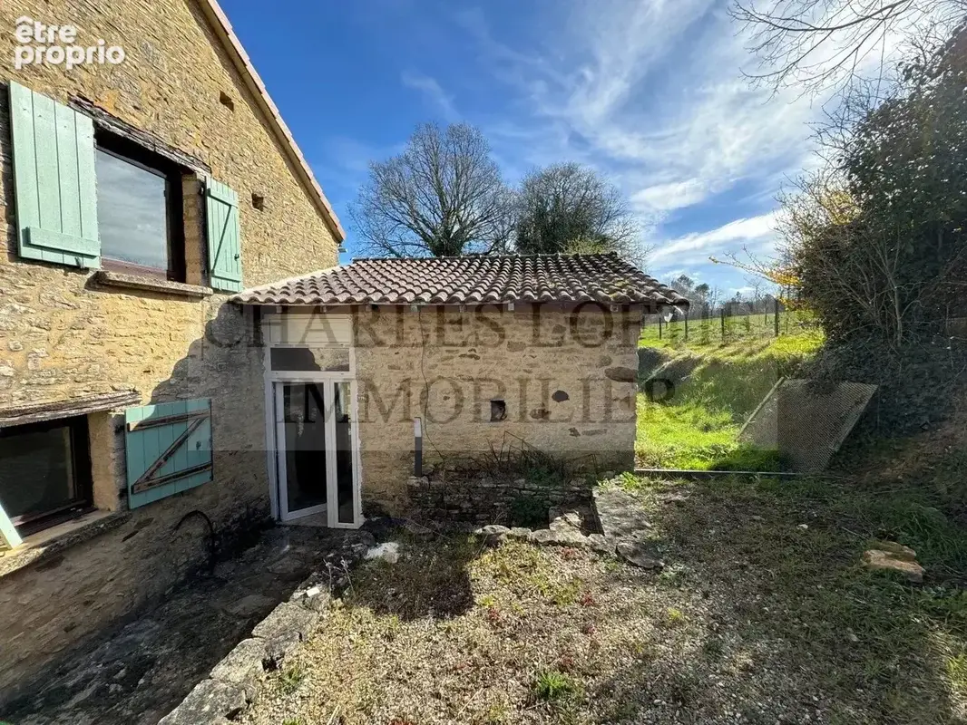 Charmante maison en pierre, grangette sur un plus de 2,5 ha de terrain - photo 14