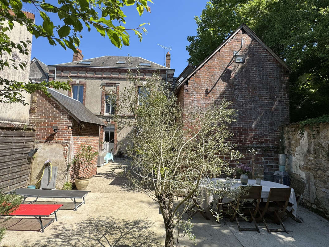 Maison à CHATEAUDUN