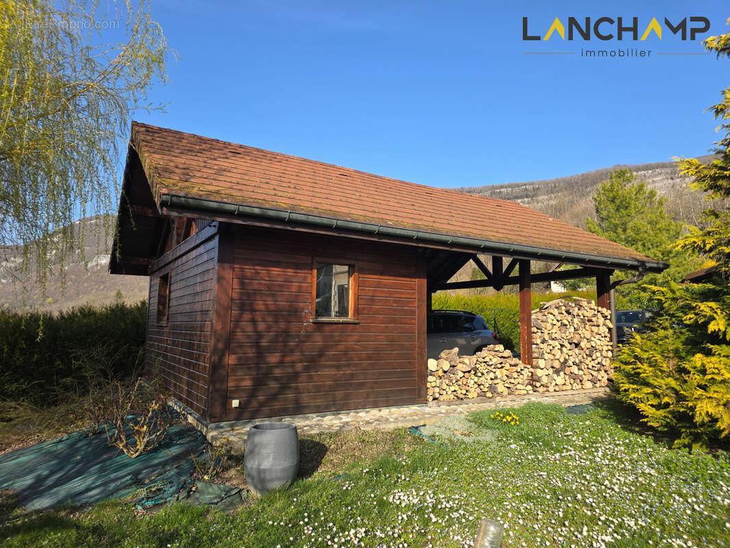 Maison à CLARAFOND-ARCINE