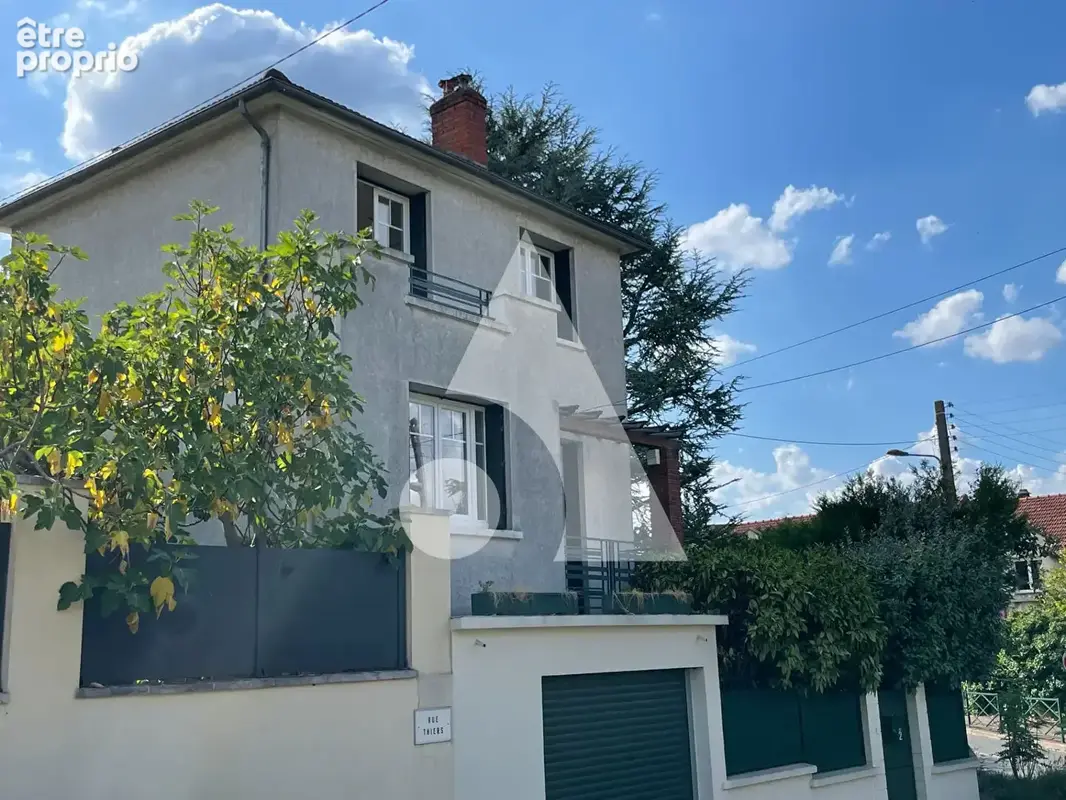 Photo Maison à Sucy-En-Brie au prix de 330 000€