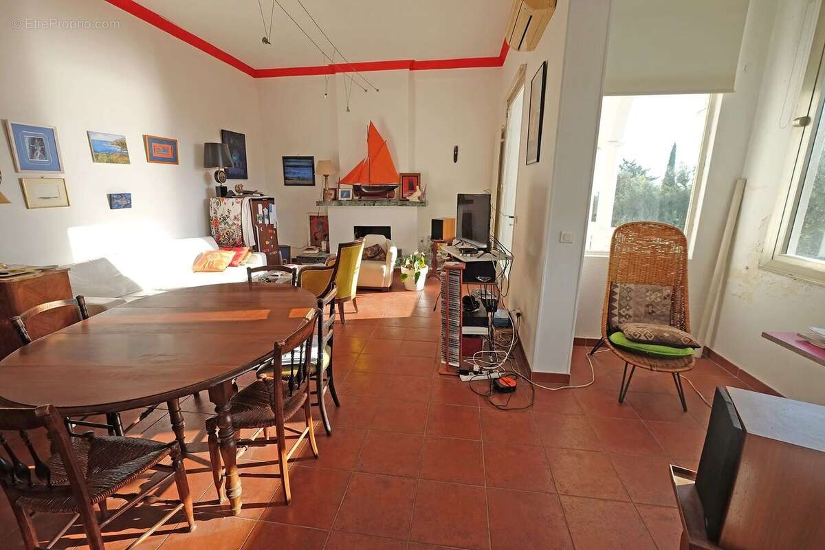 Appartement à ROQUEBRUNE-CAP-MARTIN