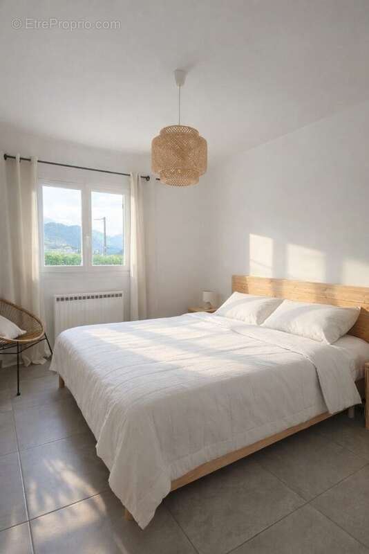 Maison à TOURRETTE-LEVENS