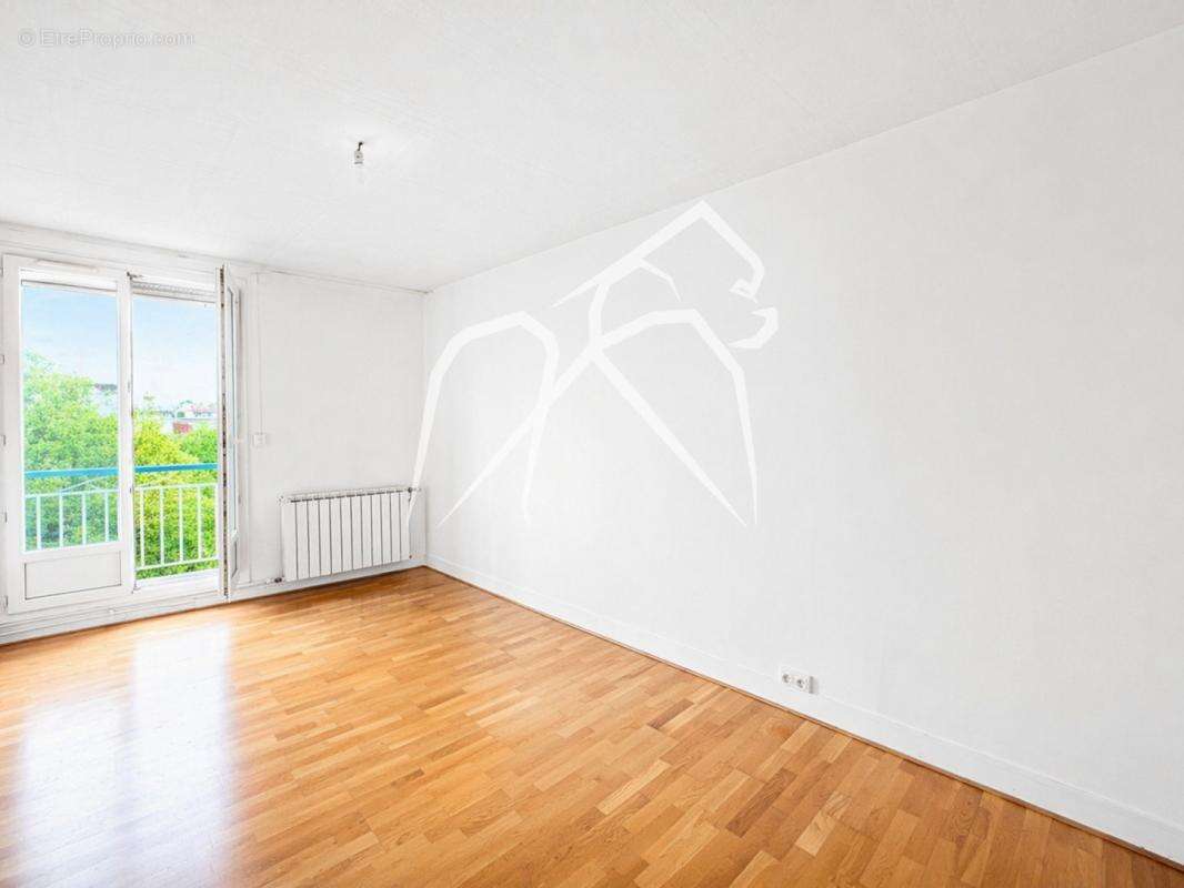 Appartement à SAINT-ETIENNE-DU-ROUVRAY