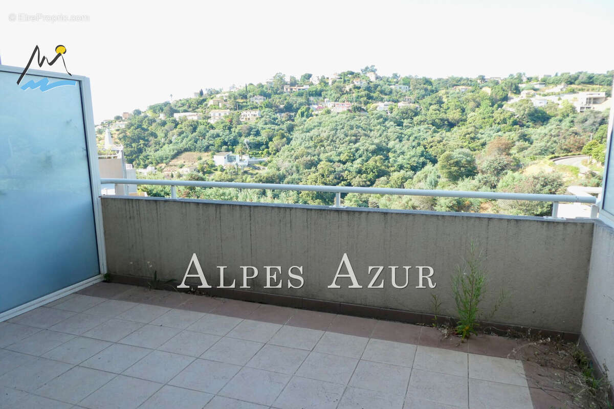 Appartement à MANDELIEU-LA-NAPOULE