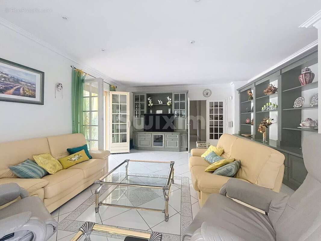 Maison à SAINT-JULIEN