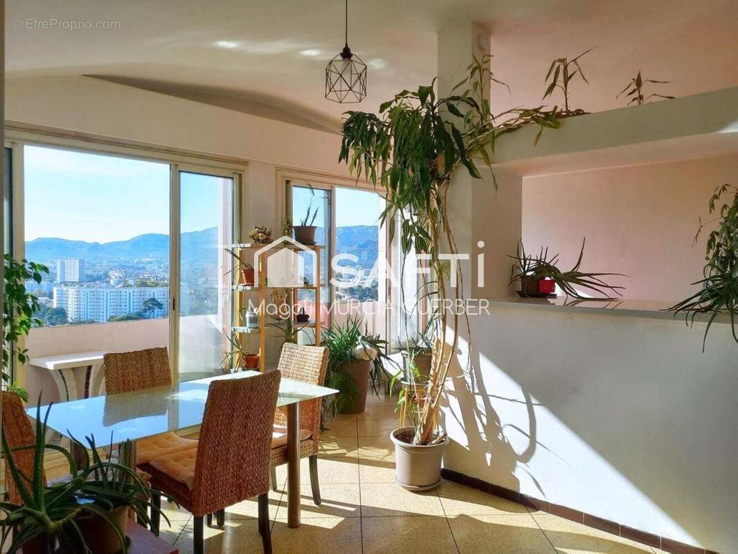 Photo 7 - Appartement à MARSEILLE-9E