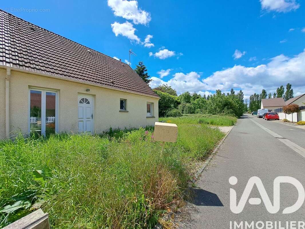 Photo 2 - Maison à BEAUVILLIERS
