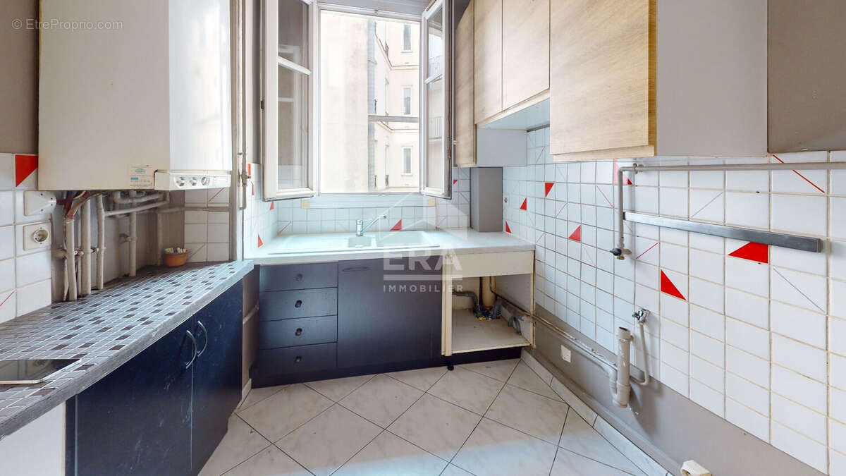 Appartement à PARIS-19E