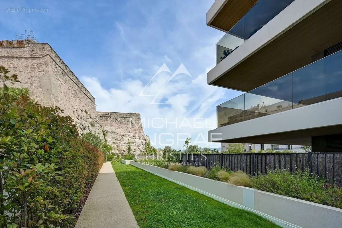 Appartement à MARSEILLE-7E