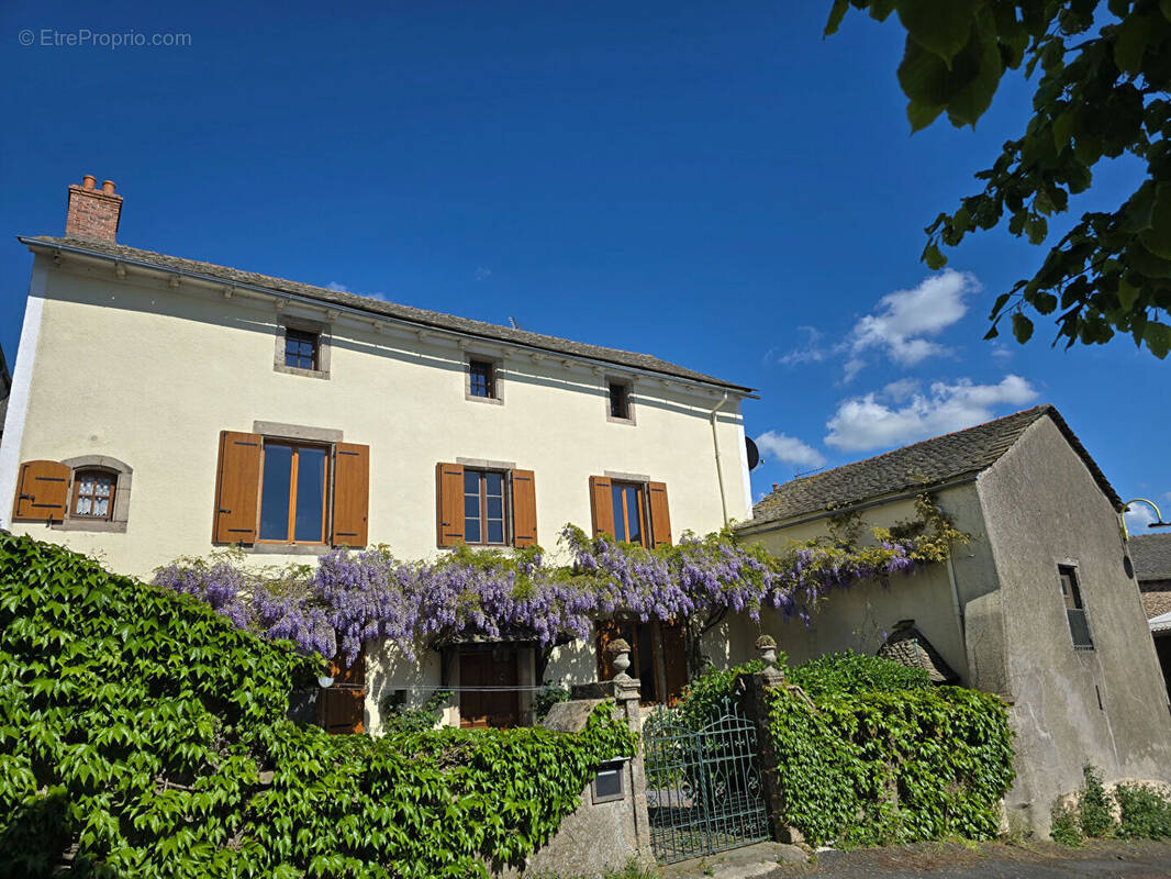 Maison à ARVIEU