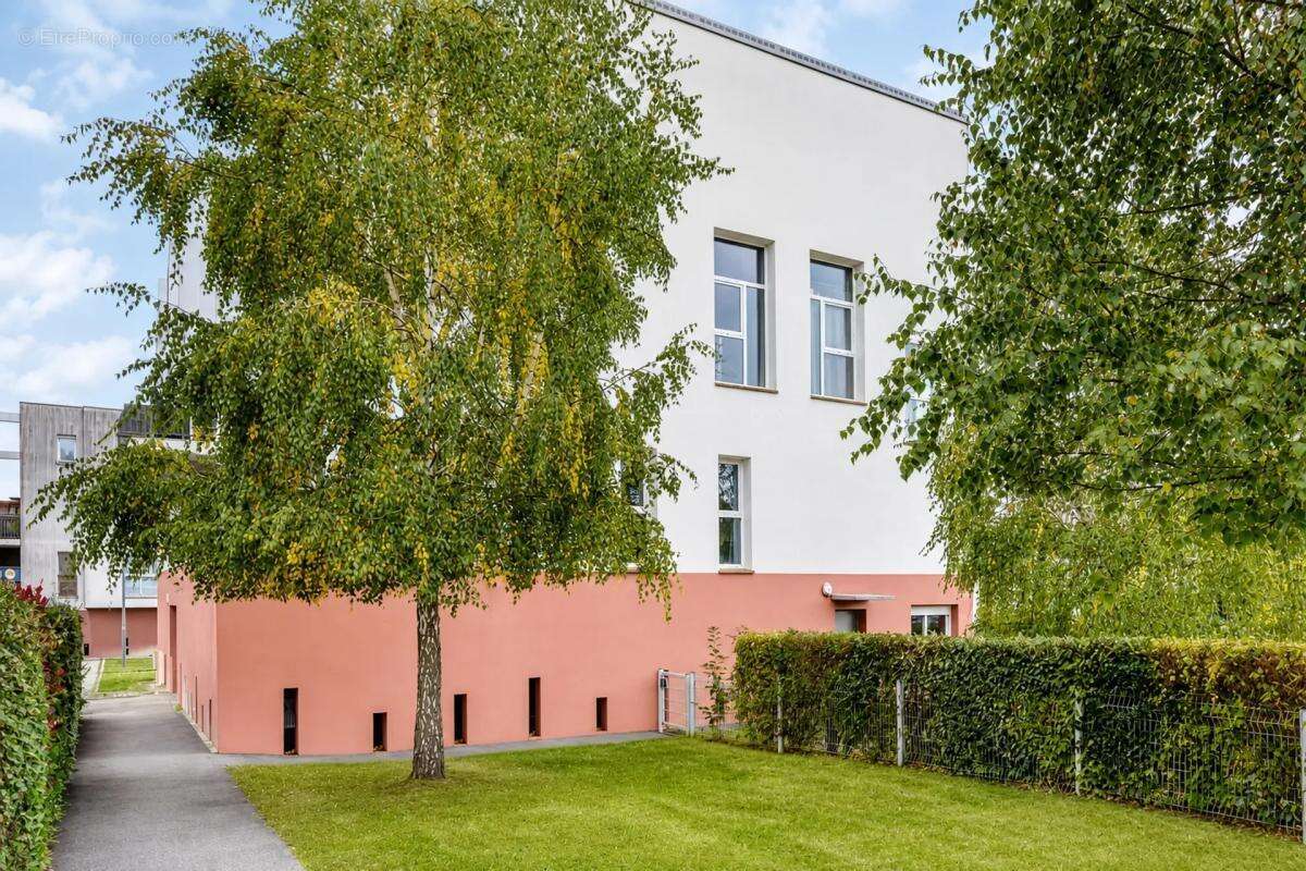 Appartement à VAL-DE-REUIL