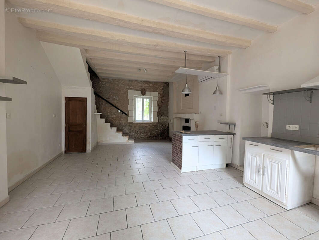 Maison à MOSNES