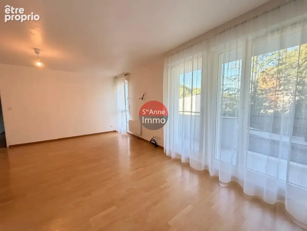 Amiens - appartement - 70 m2 - 2 chambres - balcon - parking - cave - photo 3