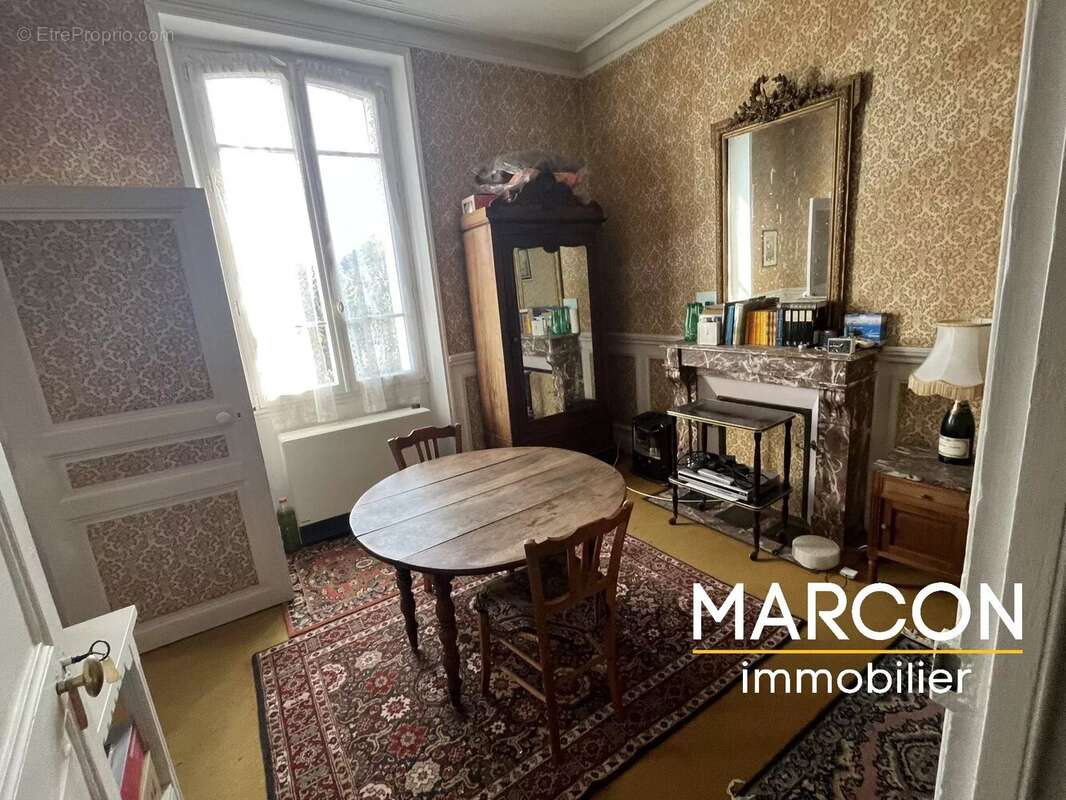 Maison à AUBUSSON