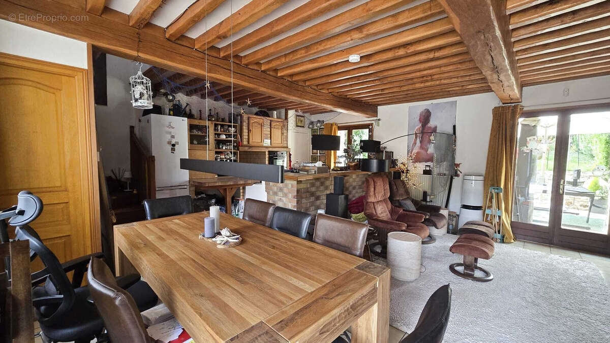 Maison à LONGVILLIERS