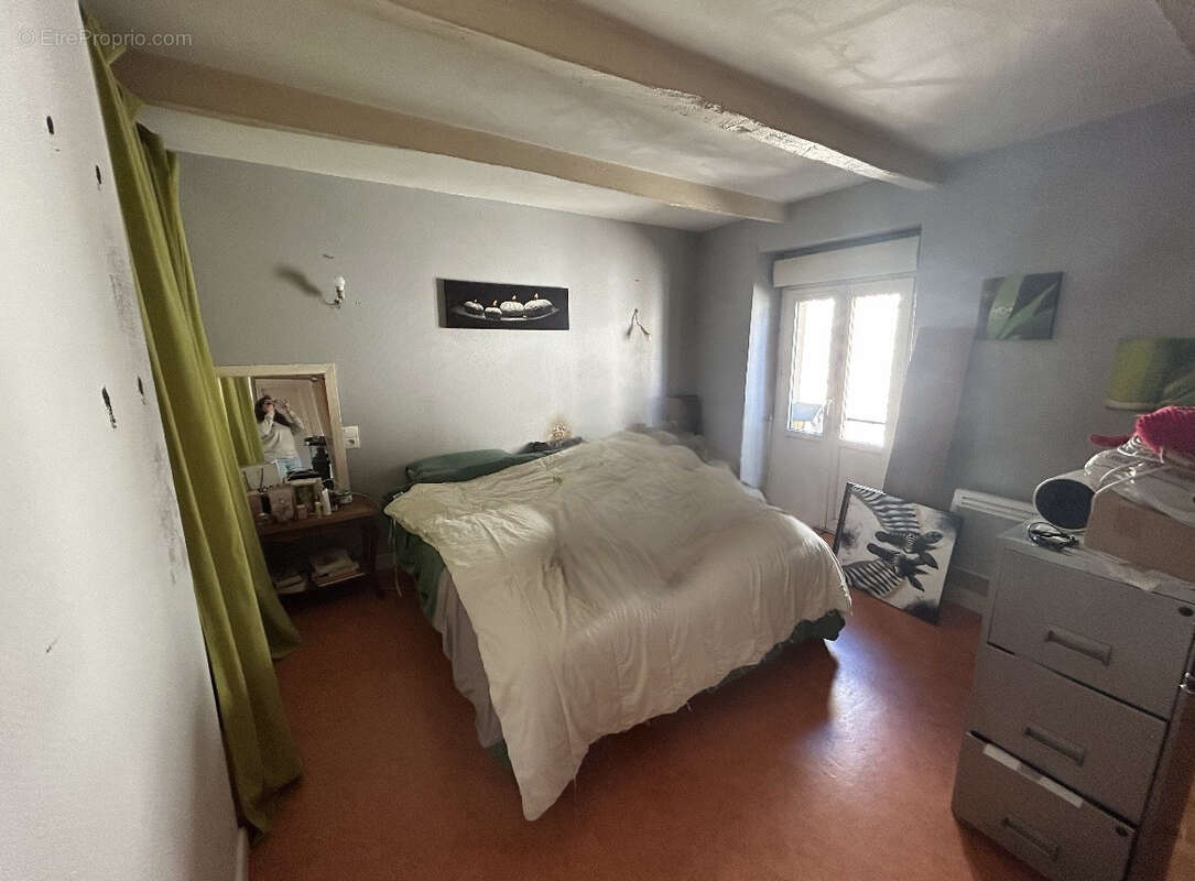 Autre à ESPARTIGNAC