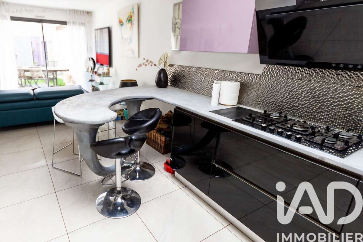 Photo 8 - Maison à LA GARENNE-COLOMBES