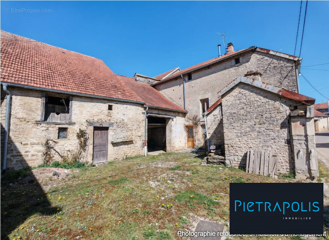 Maison à LATRECEY-ORMOY-SUR-AUBE