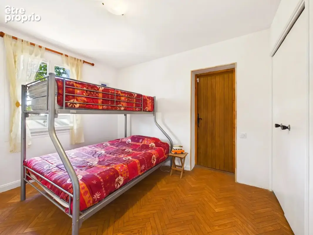 Maison de plain‑pied avec piscine chauffée - photo 12