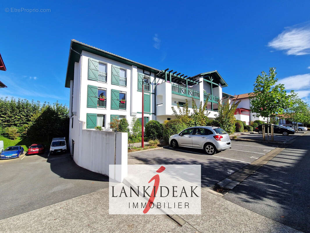 Appartement à USTARITZ