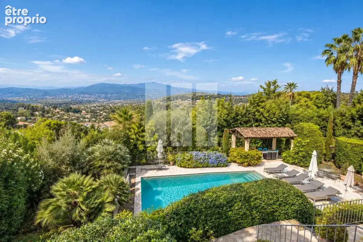Mougins : village a pied - au calme - magnifique villa provençale 5 ch - photo 2